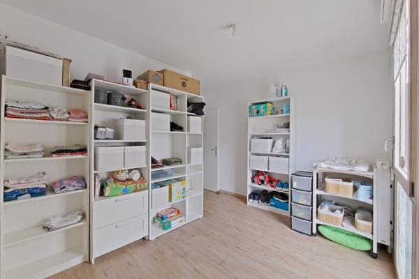 Magny-le-Hongre (77700) Appartement de type 3 pièces en dernier étage à Magny le Hongre