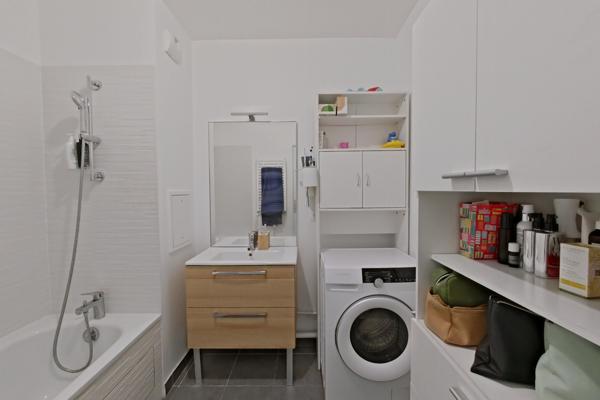 Magny-le-Hongre (77700) Appartement de type 3 pièces en dernier étage à Magny le Hongre