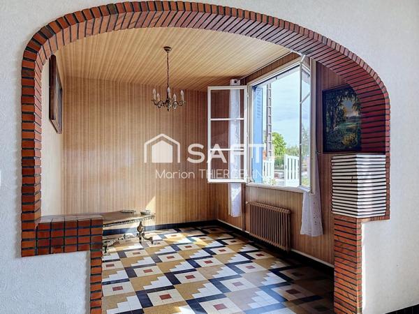 Maison à rénover avec belle parcelle de terrain de plus de 4000m² donnant sur le canal d’Orléans