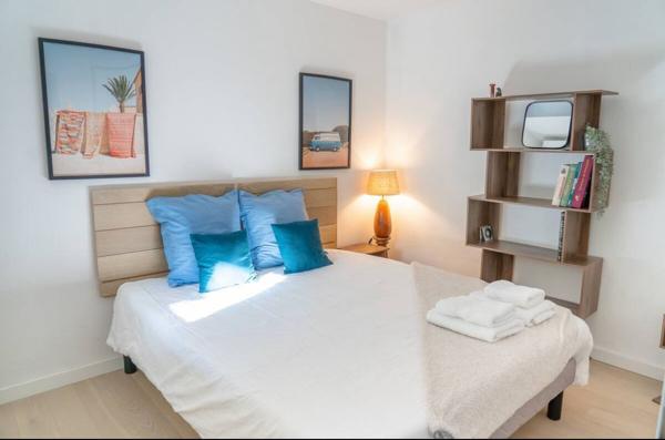 T2 de 38 m² en rez-de-jardin avec terrasse et jardin arboré  à Aix-en-Provence