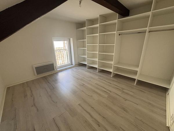 A vendre à MELESSE, appartement Type 3 en duplex de 63m² habitable, 73m² au sol, deux chambres