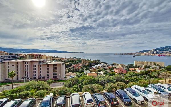 Appartement à vendre    3 pièces • 65 m2 Ajaccio