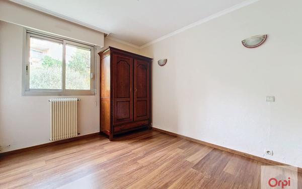 Appartement à vendre    3 pièces • 65 m2 Ajaccio