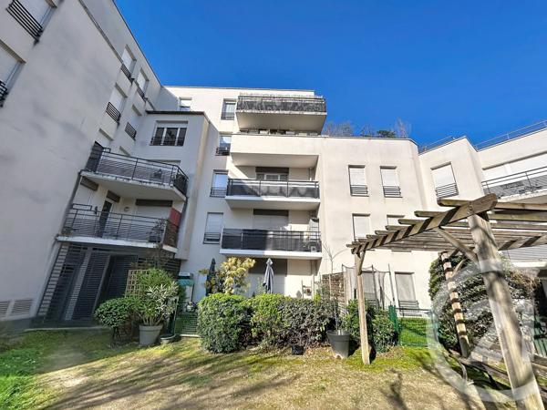 Appartement F3 à vendre  3 pièces - 60,87 m2 ST DENIS - 93