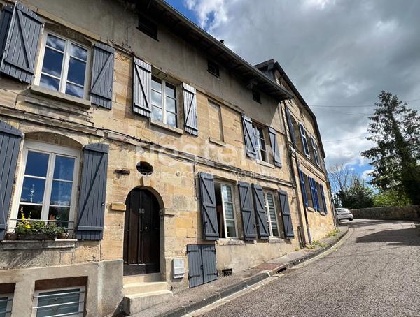 BAR LE DUC : Appartement 2 pièces, plein de charme