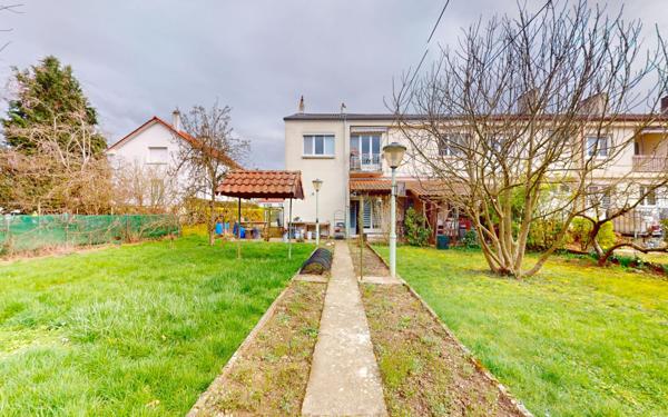 Immeuble à vendre    8 pièces • 172 m2 Maizières-lès-Metz