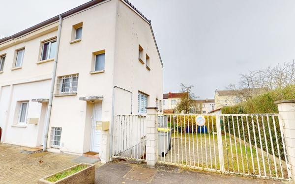 Immeuble à vendre    8 pièces • 172 m2 Maizières-lès-Metz