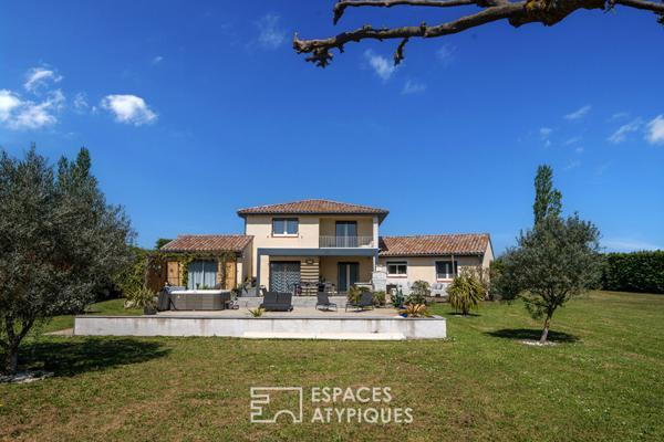 Contemporaine familiale avec piscine et vue dégagée à Alixan
