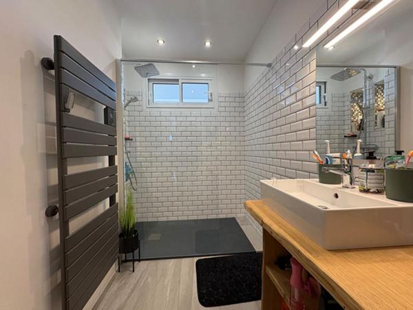 SEDUISANT T3 VUE MER EN DERNIER ÉTAGE À PIETRALBA