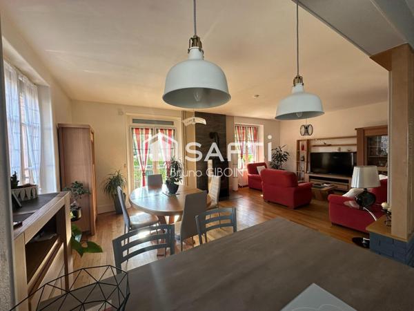 Maison 98 m², 3 pièces, deux chambres, bureau, garage