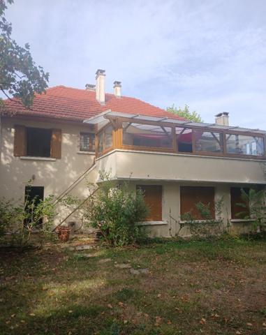 Maison familiale avec piscine