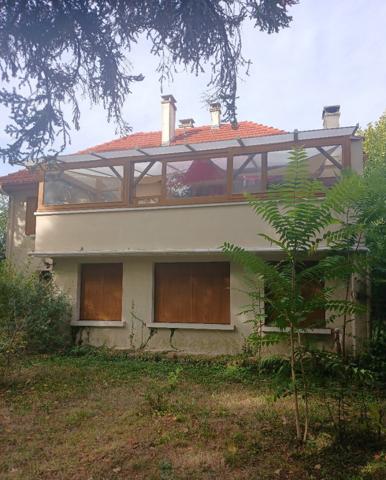 Maison familiale avec piscine