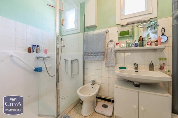 Appartement à vendre 2 pièces 65m² Avignon (84000)