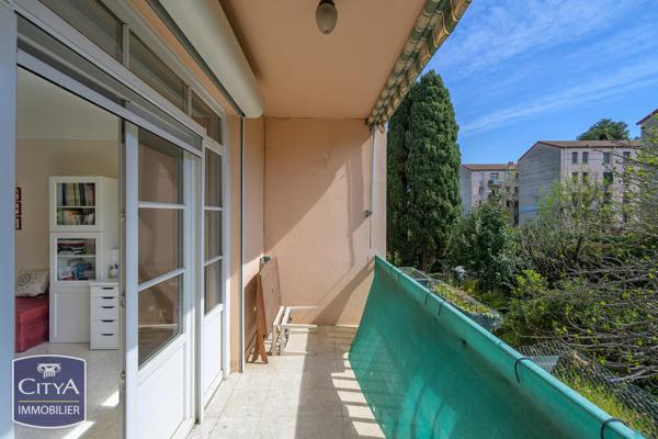 Appartement à vendre 2 pièces 65m² Avignon (84000)
