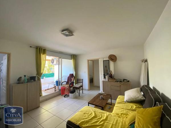 Appartement à louer 2 pièces 42.48m² Saint-Paul (97434)