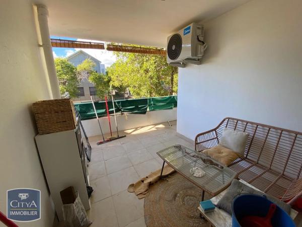 Appartement à louer 2 pièces 42.48m² Saint-Paul (97434)