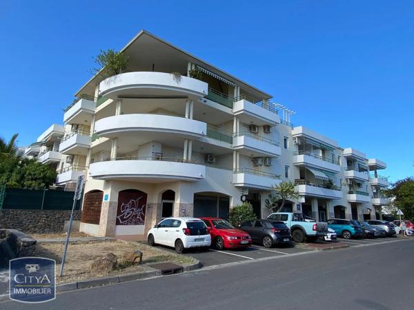 Appartement à louer 2 pièces 42.48m² Saint-Paul (97434)