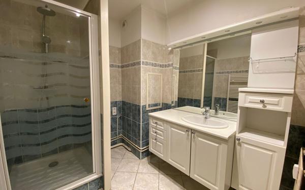 Appartement à vendre    4 pièces • 90,30 m2 Montluçon