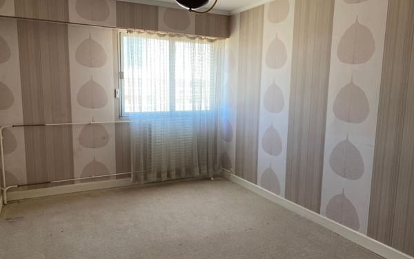 Appartement à vendre    4 pièces • 90,30 m2 Montluçon