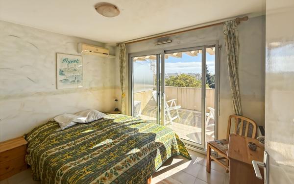 Appartement à vendre    3 pièces • 42 m2 Antibes