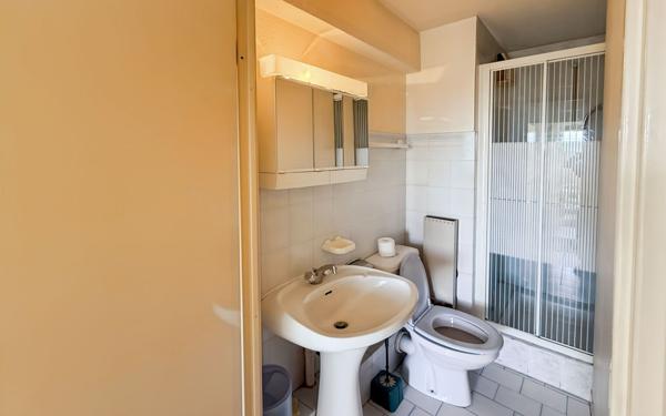 Appartement à vendre    3 pièces • 42 m2 Antibes