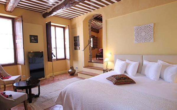 Maison à vendre    10 pièces • 400 m2 Buis-les-Baronnies
