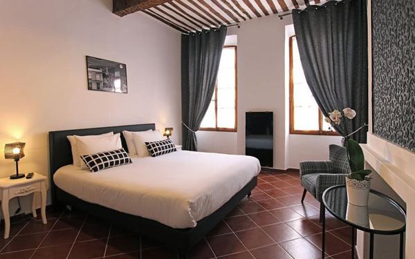 Maison à vendre    10 pièces • 400 m2 Buis-les-Baronnies