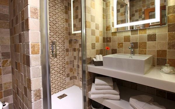 Maison à vendre    10 pièces • 400 m2 Buis-les-Baronnies