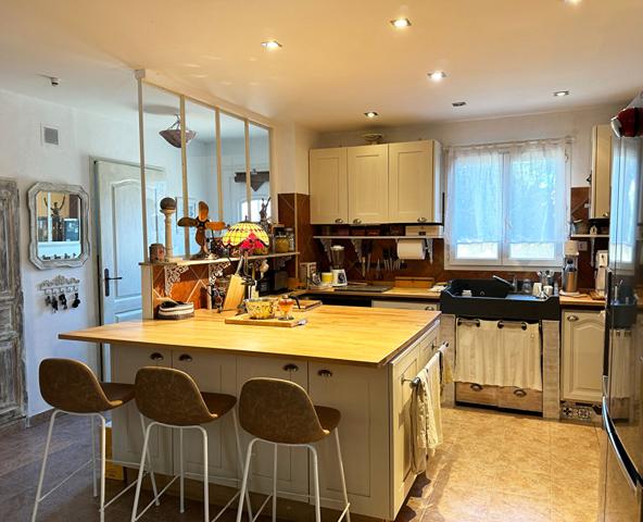 Maison T3 de 84 m² avec jardin et deux stationnements à Saint-Martin-de-Crau