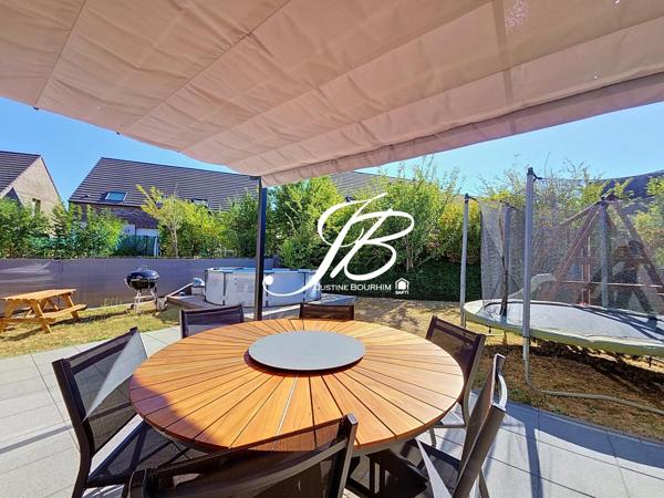 PAVILLON SEMI INDIVIDUEL- BORD DES EAUX