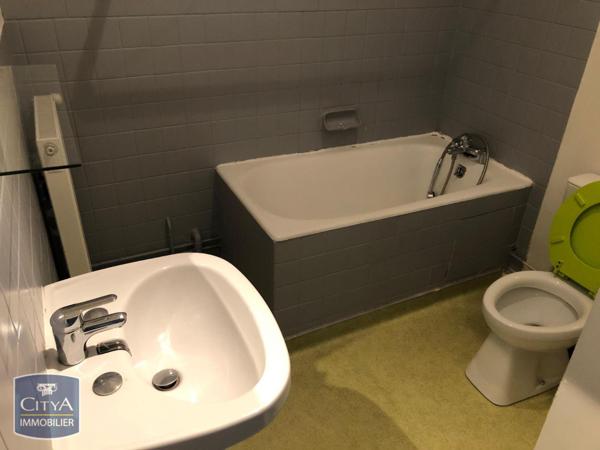 Appartement à louer 1 pièce 42.11m² Saint-Étienne (42100)