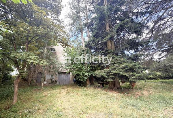 Maison
         5 pièces
        - 110 m² Exclusivité 189 000 € *