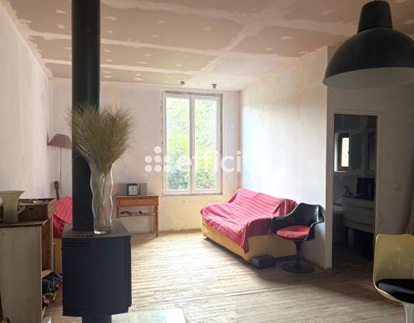 Maison
         5 pièces
        - 110 m² Exclusivité 189 000 € *