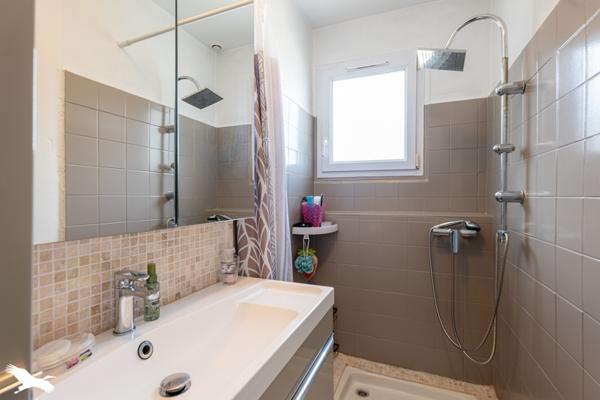 Maison à vendre |  Chaniers |  5 pièces | 107 m²