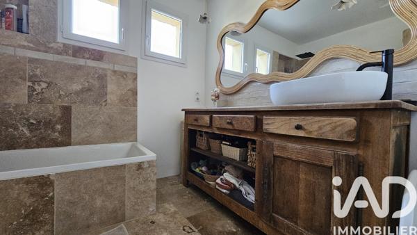 Maison à vendre 5 pièces 140 m² Bagnols-sur-Cèze