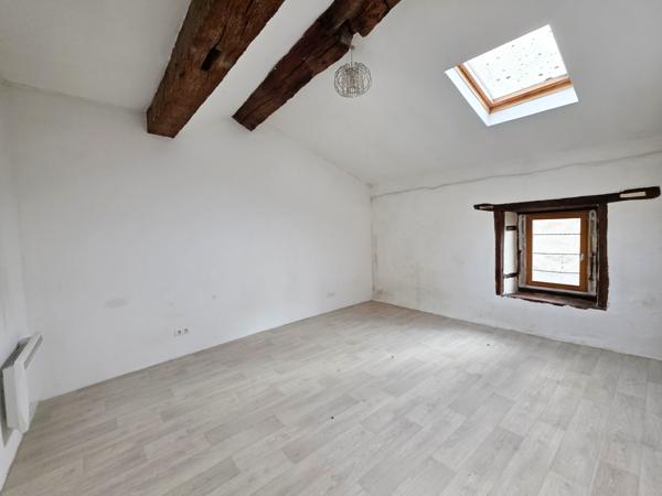 Immeuble à vendre à Chabanais (16150) - Charente