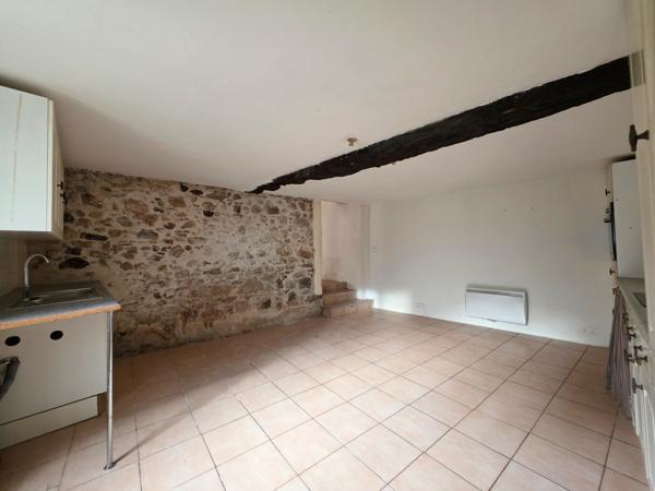Immeuble à vendre à Chabanais (16150) - Charente