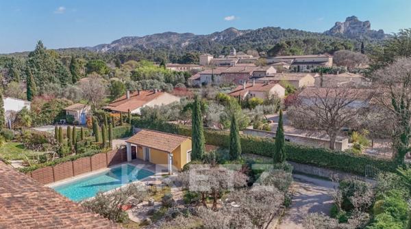 Saint-Rémy-de-Provence – Bastide avec jardin et garage – Alpilles