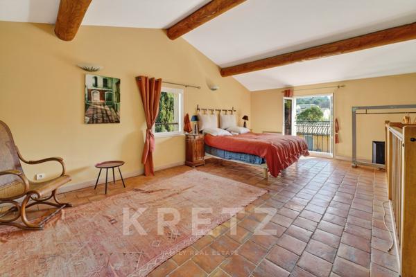 Saint-Rémy-de-Provence – Bastide avec jardin et garage – Alpilles