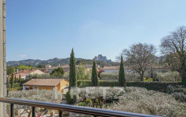 Saint-Rémy-de-Provence – Bastide avec jardin et garage – Alpilles