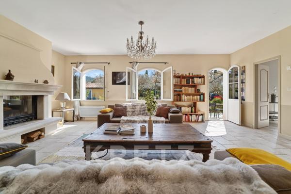 Saint-Rémy-de-Provence – Bastide avec jardin et garage – Alpilles