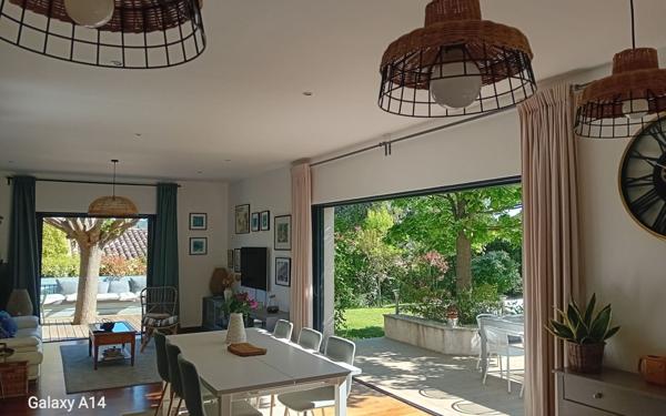 Maison à vendre    4 pièces • 185,34 m2 La Tour-d'Aigues