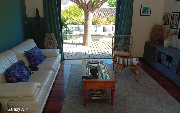 Maison à vendre    4 pièces • 185,34 m2 La Tour-d'Aigues