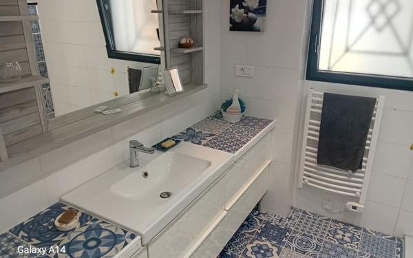 Maison à vendre    4 pièces • 185,34 m2 La Tour-d'Aigues