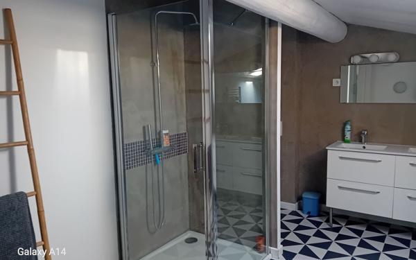 Maison à vendre    4 pièces • 185,34 m2 La Tour-d'Aigues