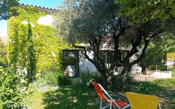 Maison à vendre    4 pièces • 185,34 m2 La Tour-d'Aigues