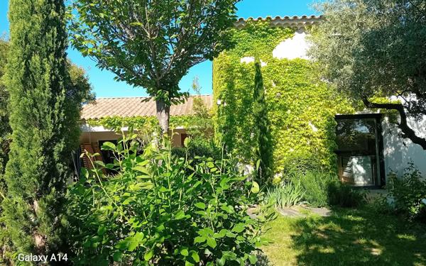 Maison à vendre    4 pièces • 185,34 m2 La Tour-d'Aigues