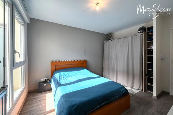 Appartement à vendre 2 pièces THURINS (69)