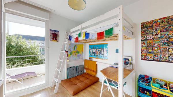 Appartement Antony 4 pièces 72.50 m2 - Parking - cave - terrasse