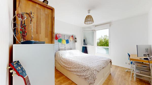 Appartement Antony 4 pièces 72.50 m2 - Parking - cave - terrasse